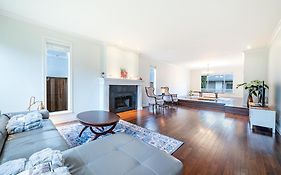The Ester House